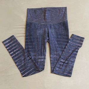 Purple stripped leggings